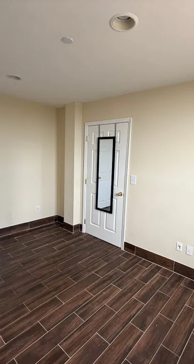 Top Floor Room with Private Bathroom and balcony