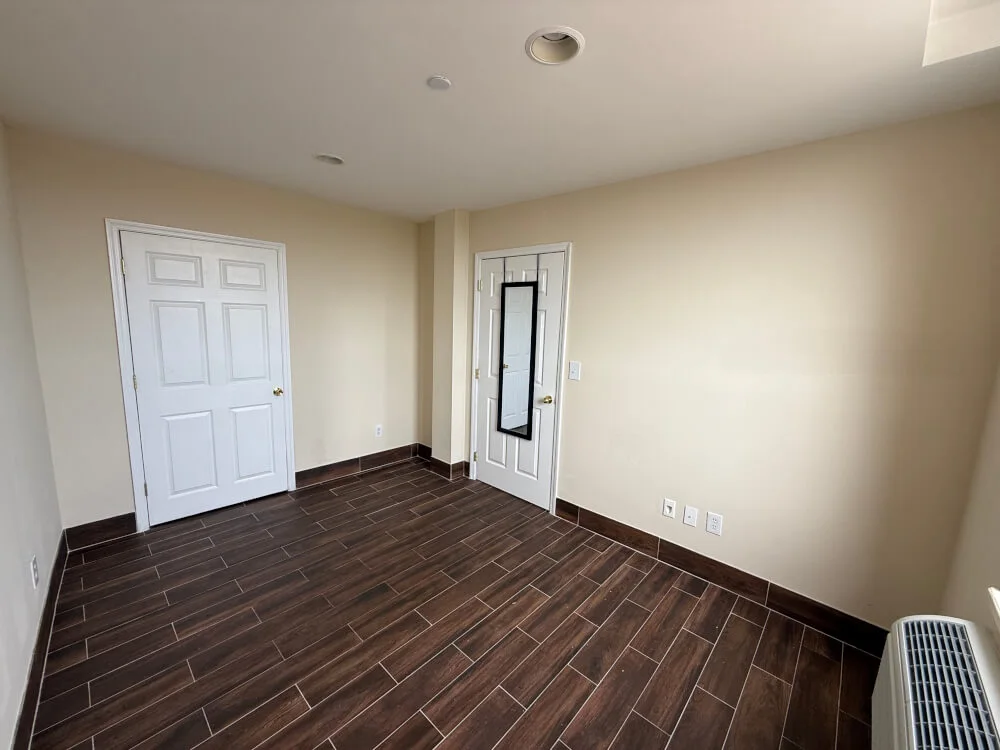 Top Floor Room with Private Bathroom and balcony
