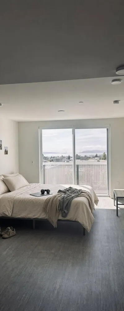 UC Berkeley Sublet | Spacious Flex Living Room in Luxury 2B2B | Walk 2 Mins to Campus & BART | Golden Gate View & Private Balcony