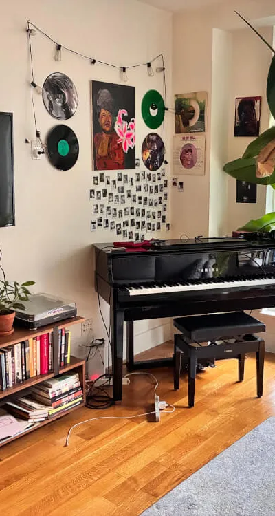 peaceful 1 bed artist oasis with piano and private patio