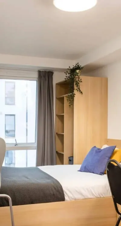 London W12 | Prince Consort Village Studio | Near RCM & Imperial