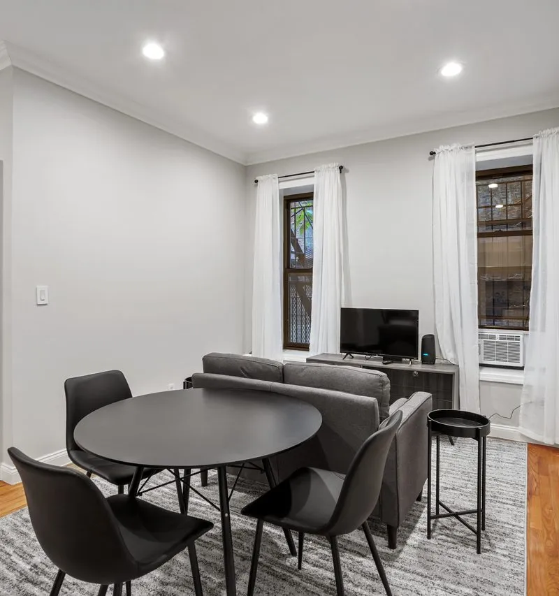 Cozy room near Columbia University