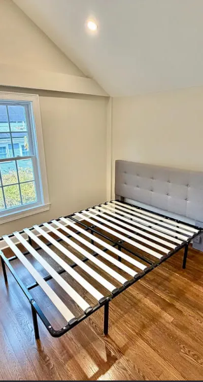 Chic and modern furnished 2 BR historic cottage in Bedford, MA - Bedroom 2