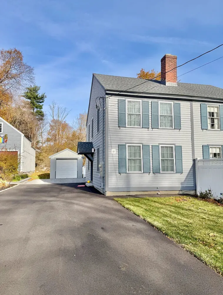 Chic and modern furnished 2 BR historic cottage in Bedford, MA - Bedroom 1