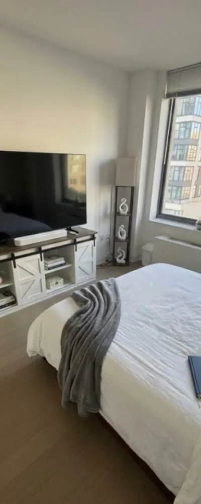 Luxury Fully Furnished 2BHK 2BATH Sublet