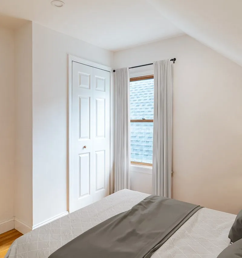 Private room in East Somerville
