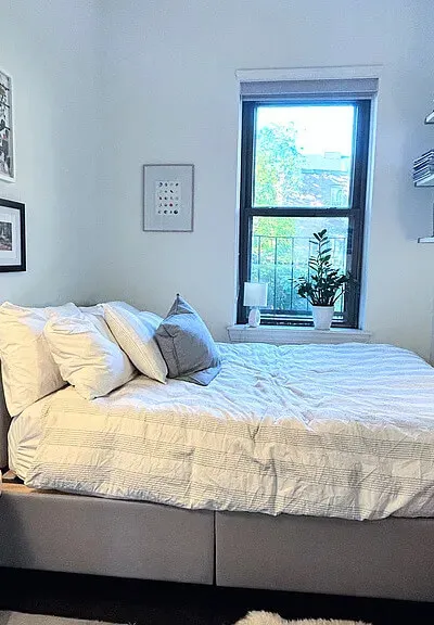 Cozy room in South End Apartment