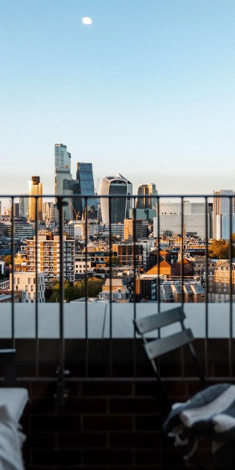 Ensuite Room at YourTRIBE Elephant Castle | All Bills Included Free Breakfast Gym Cinema