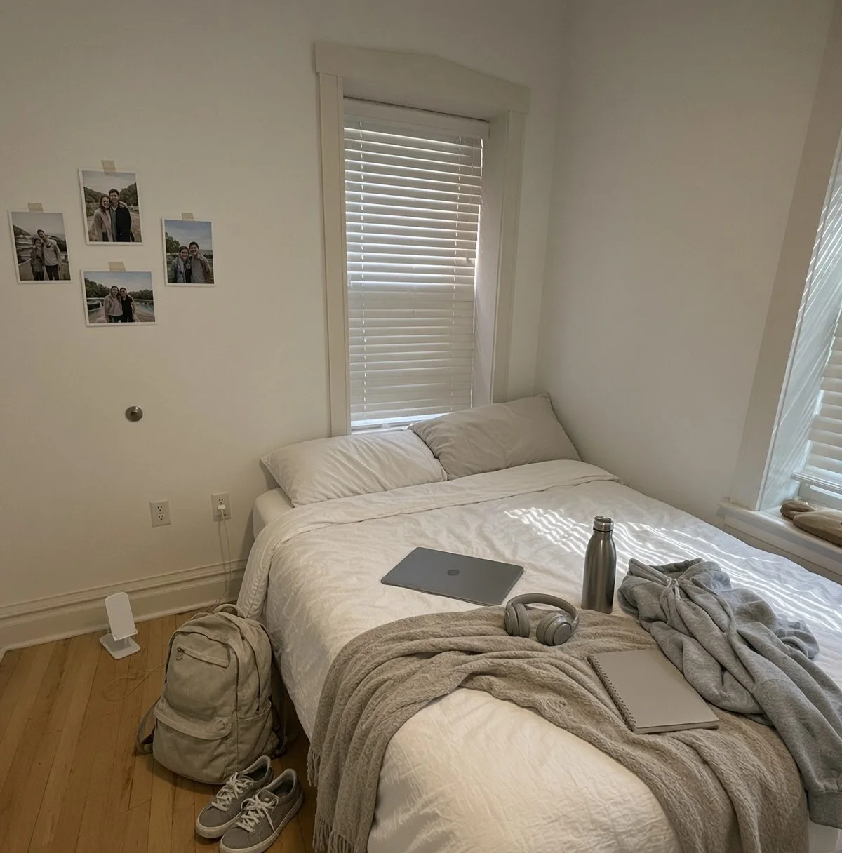 Furnished Private Bedroom Near WashU | Bright Room in 2B2B Apartment