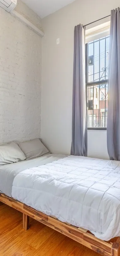 Private room in Ridgewood