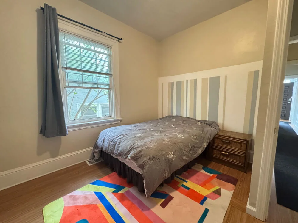 Spacious Central 7 Bedroom San Mateo near downtown walkable - Bedroom 1