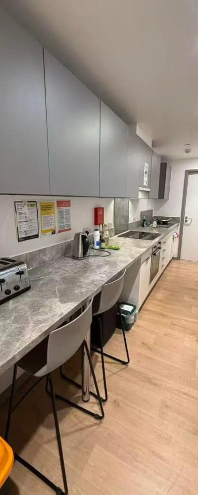 Modern Private Room in Wembley 3B2B Flat | ALL INCLUDED | 30 Mins Direct to UCL Main Campus | Safe Stadium Area