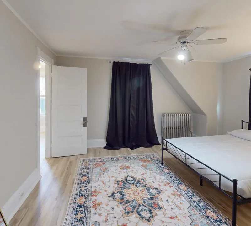 Private room in Central Village