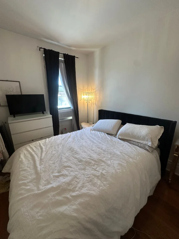 Furnished one bedroom in prime Astoria!