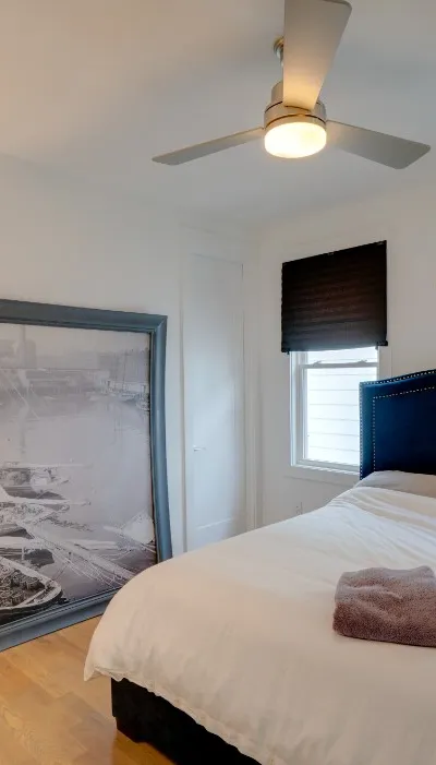 Home in Nashville 4 bedrooms · 6 beds · 2.5 baths - Bedroom 2