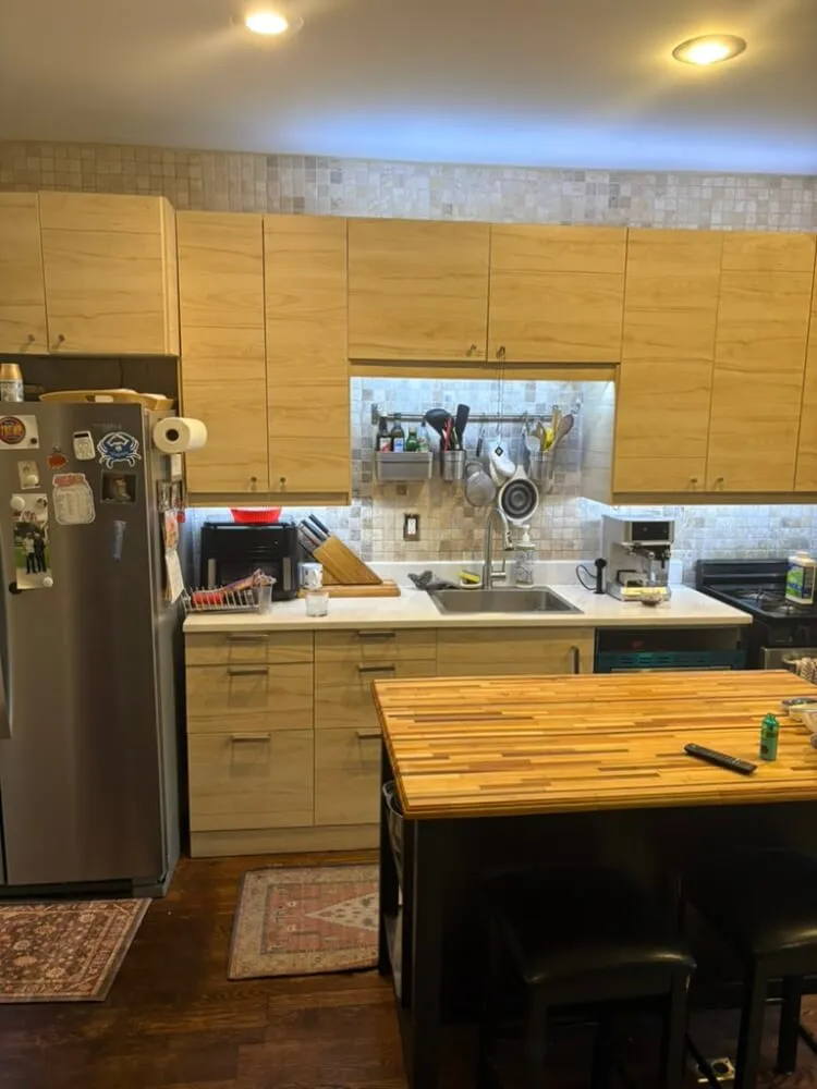 Furnished 1-bedroom Sublet in Secure 2nd Floor Apt (Reduced Rent for Cat Care)