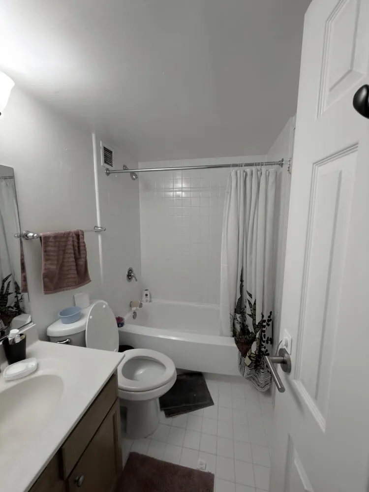 Master Bedroom in The Heart of DC - Dupont Circle