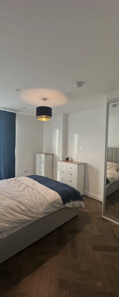 En suite room in Queens Park // Brand new flat