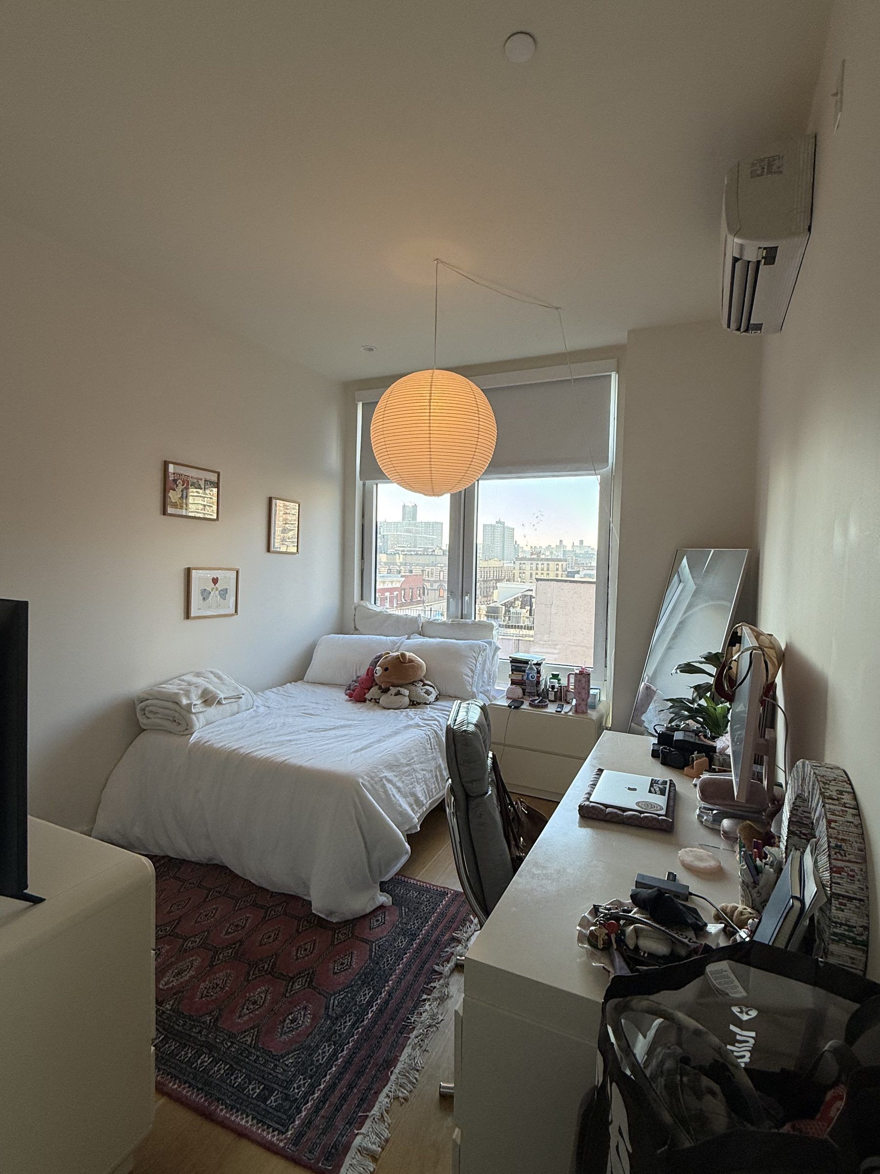 Spacious & Sunny Room in Williamsburg