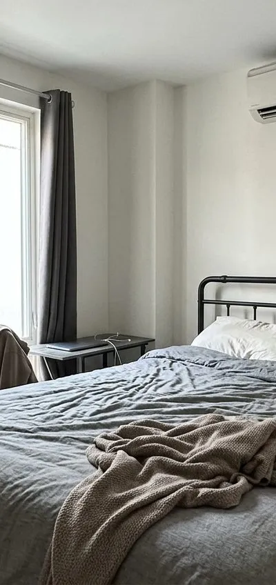 Private Queen bed Near Williamsburg & Manhattan