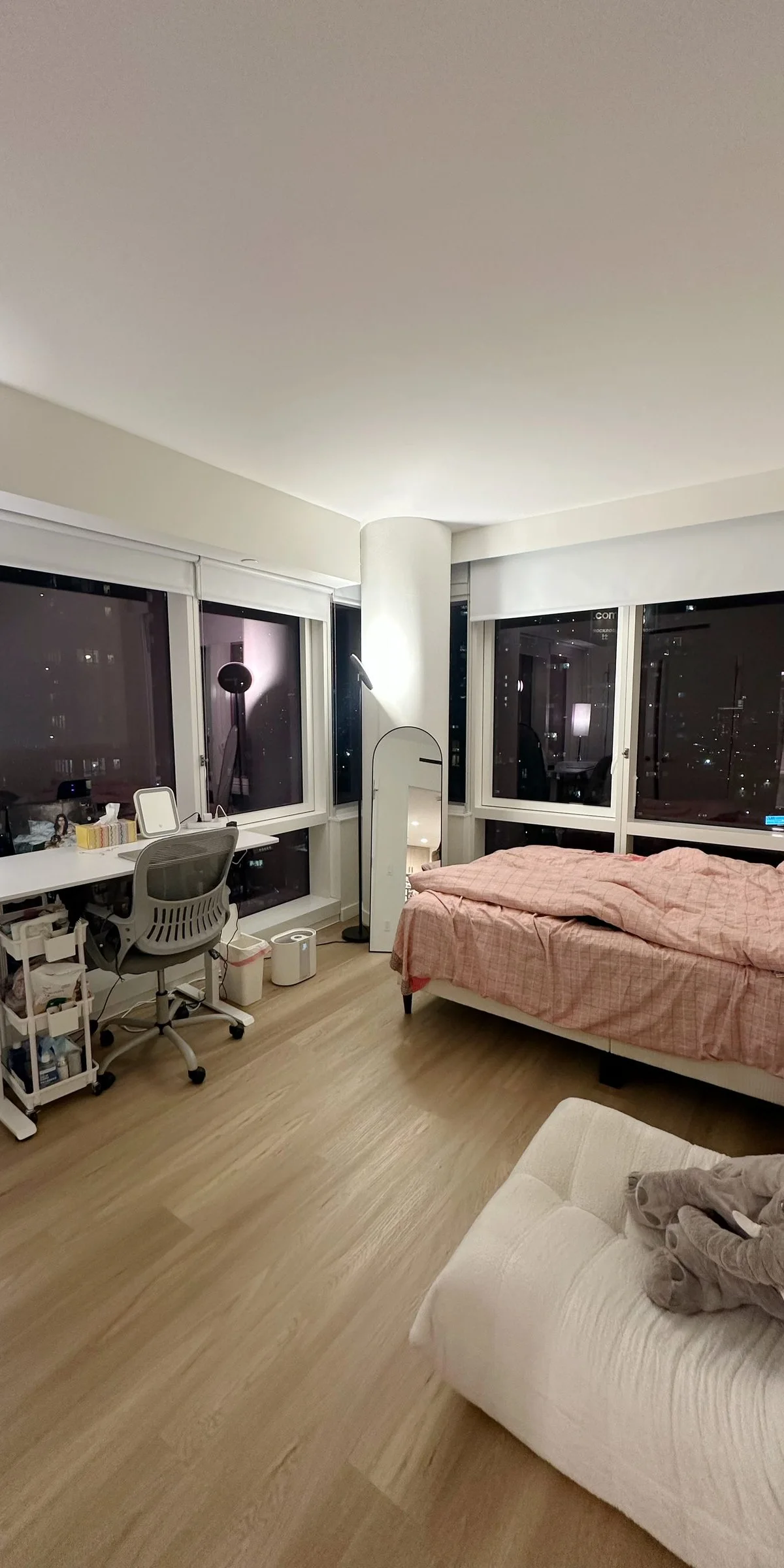 Cozy & Big 2B1B in LIC - Bedroom 1