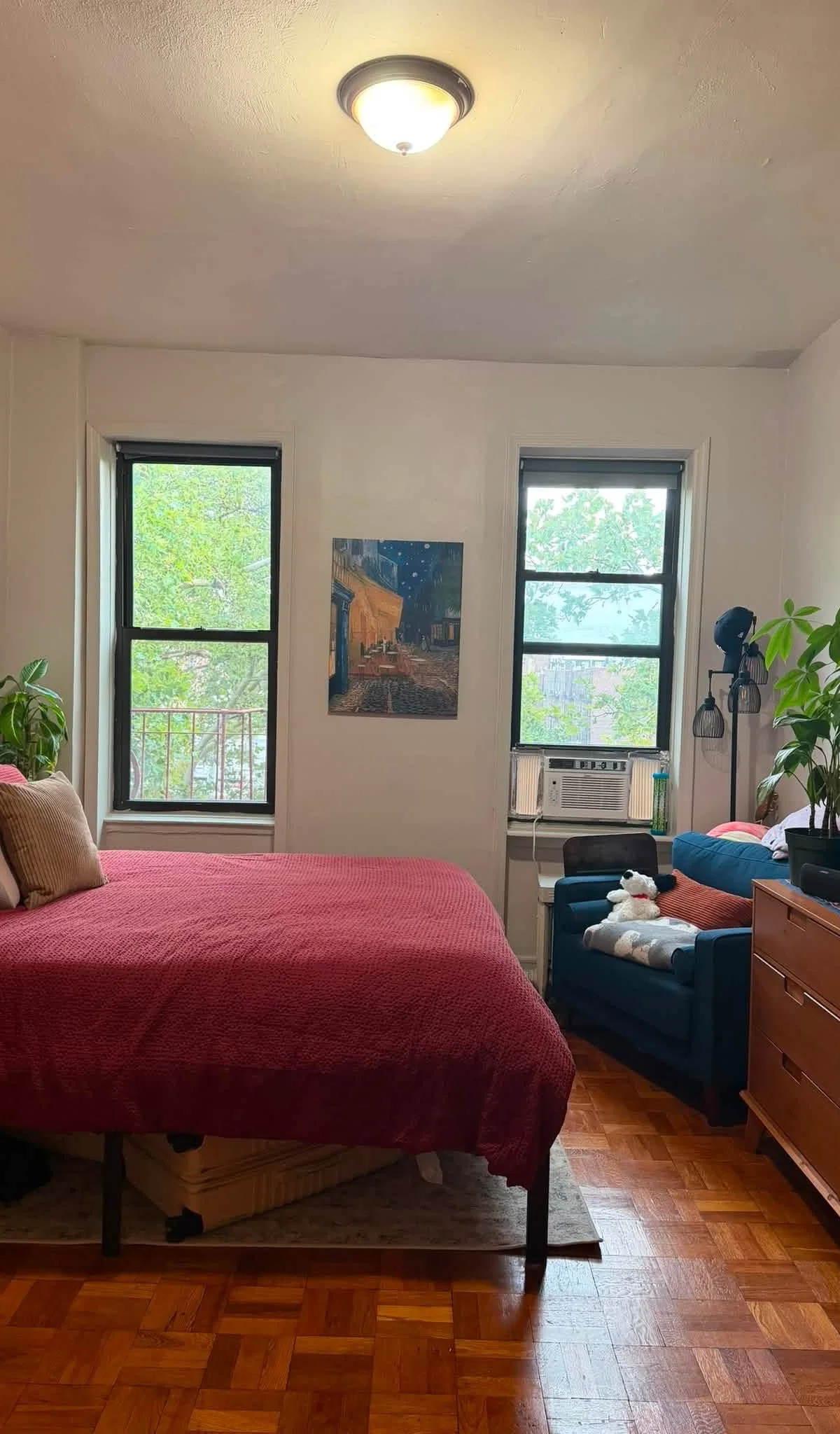 Cozy fully furnished 1bed/1bath apartment is available for immediate move-in. ATTACHED PROFILE:- Please kindly view my profile picture and video tour before expressing interest. Thanks