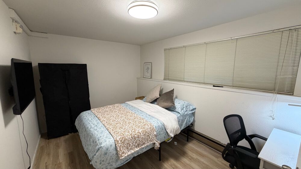 Modern and Comfortable Private Room in Seattle