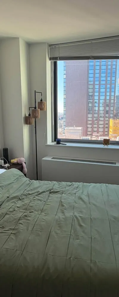 High-Rise Hudson Yards 1BR with Skyline Views