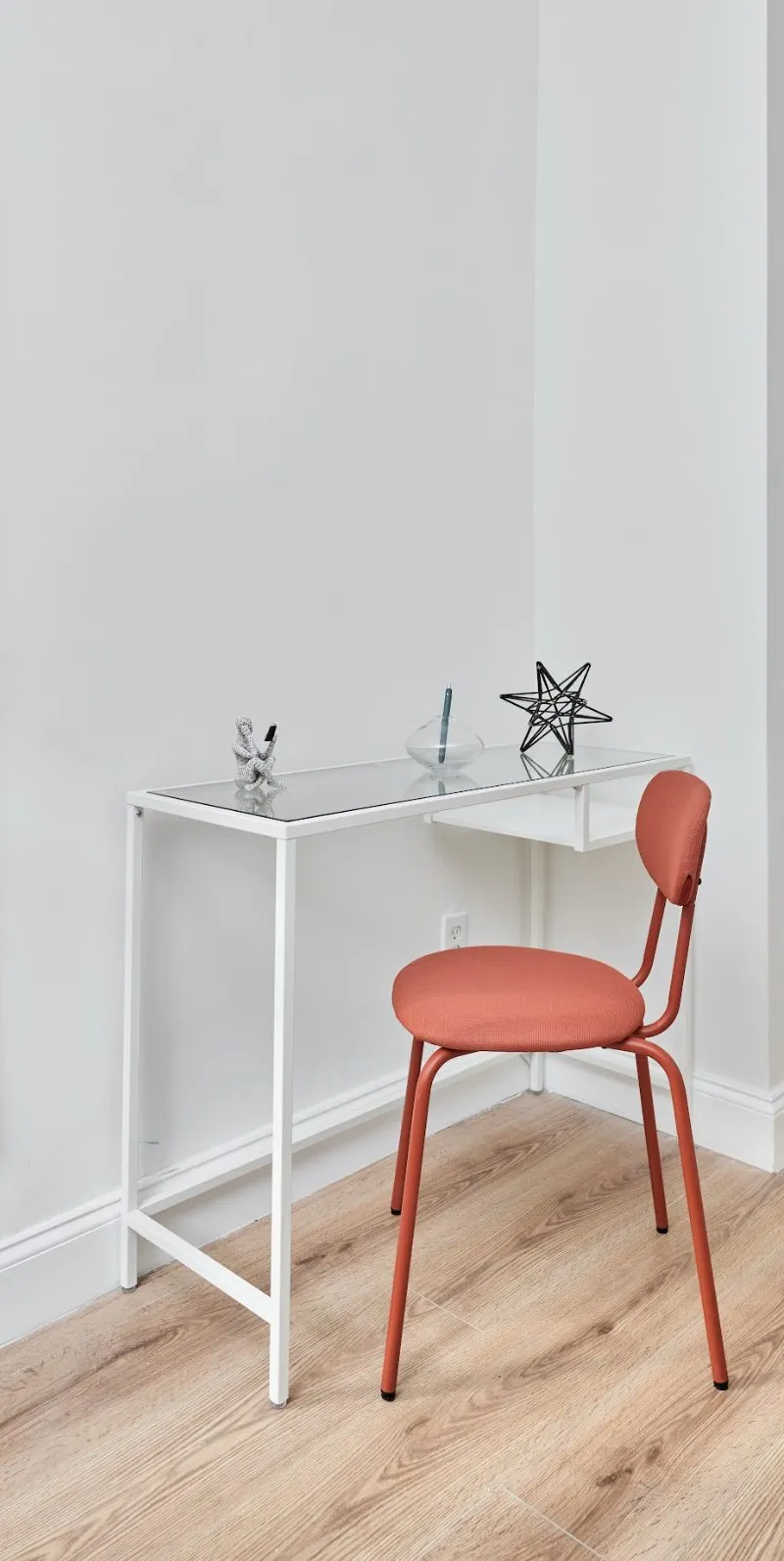Furnished private room in Hell's Kitchen apartment