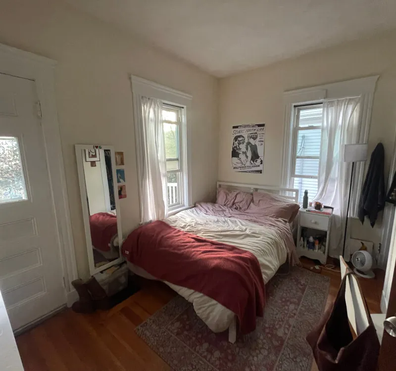 SPRING 2027 2 Adorable Private Rooms for Rent - Bedroom 1