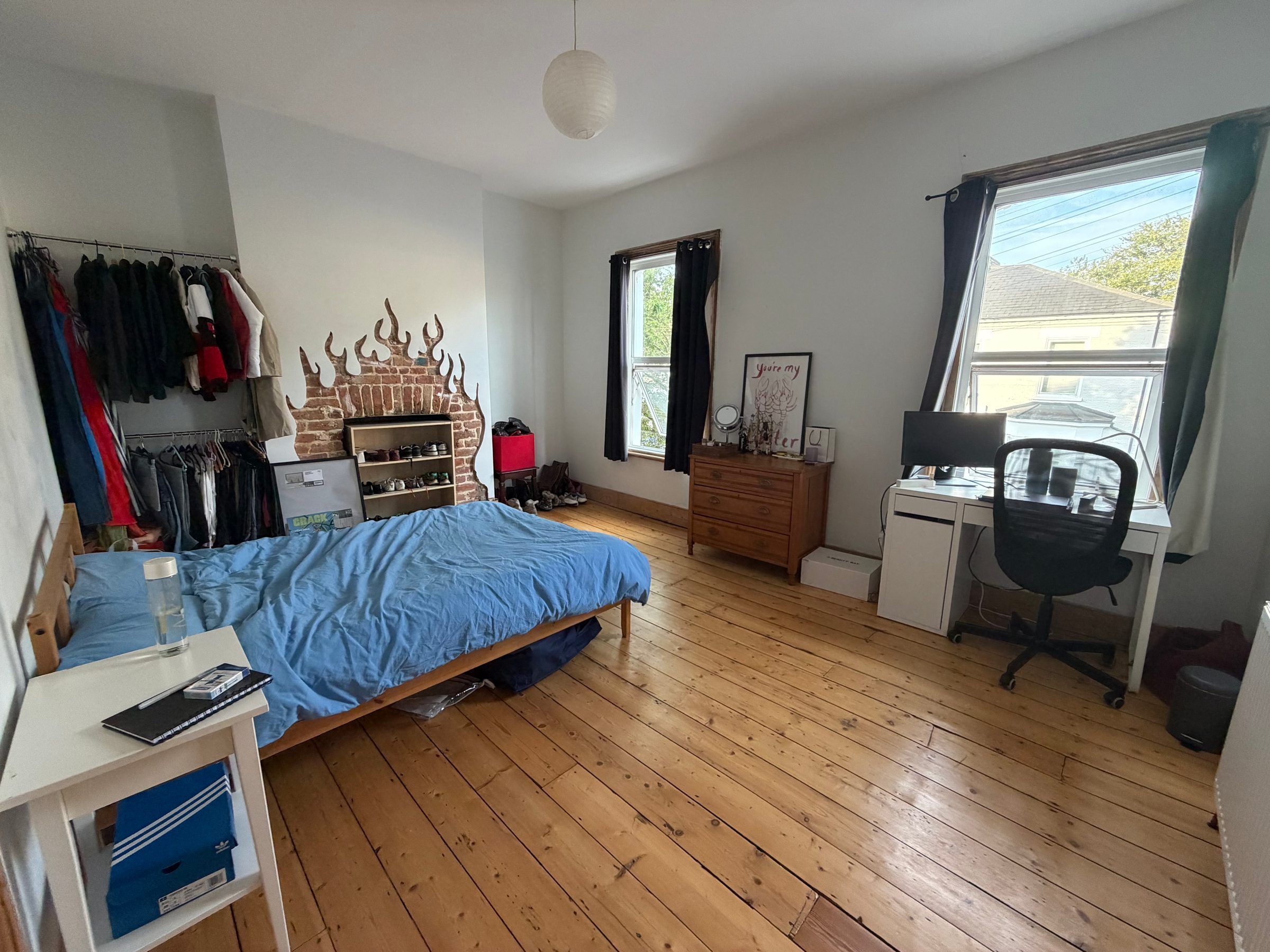 Large double room in 4-Bed Brixton House near Brockwell Park
