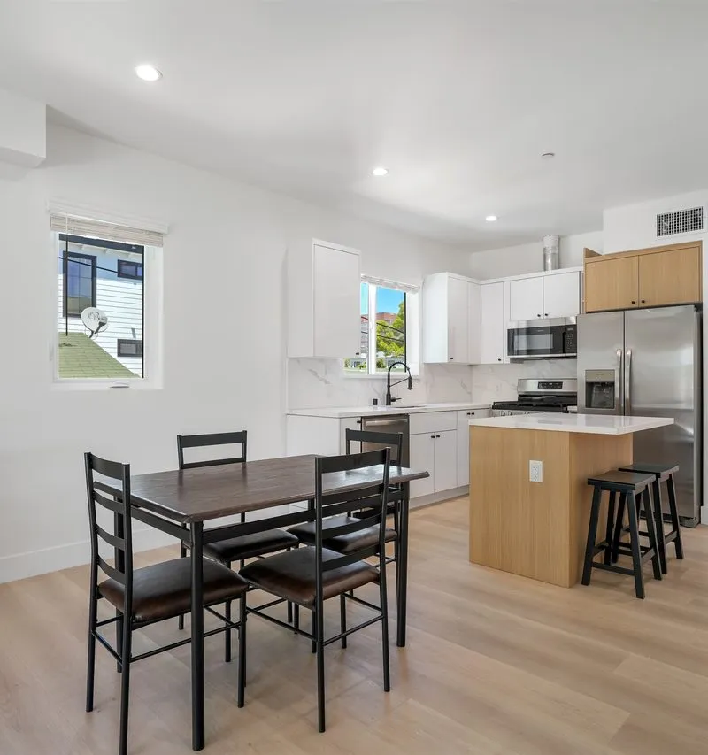 Private room in Central LA