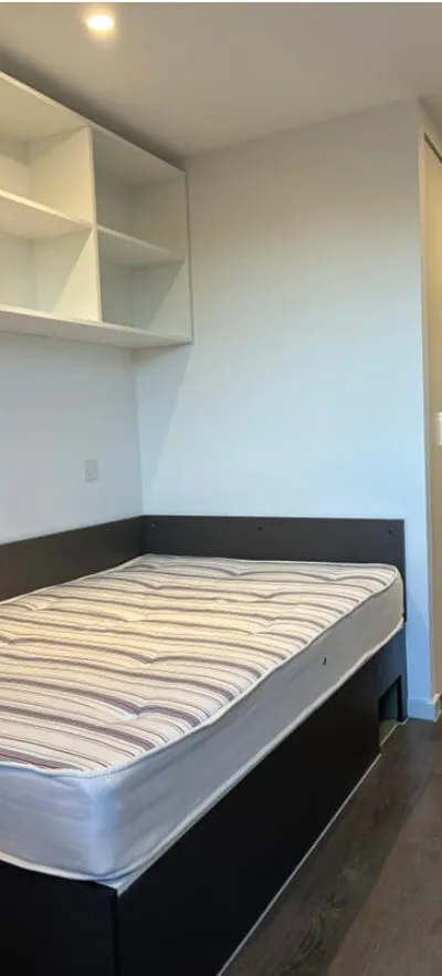Furnished ensuite in Camden w/ private bathroom