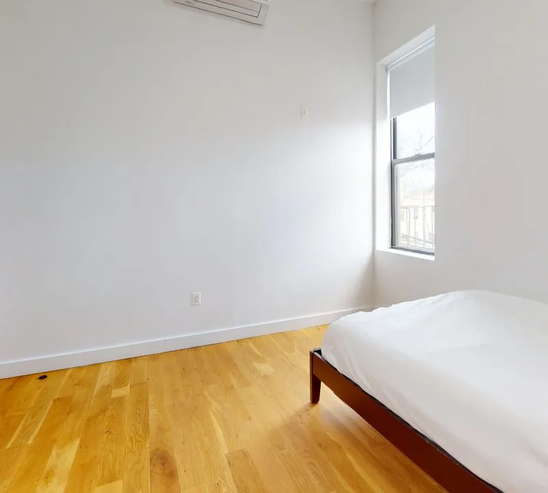 Private room in Ridgewood