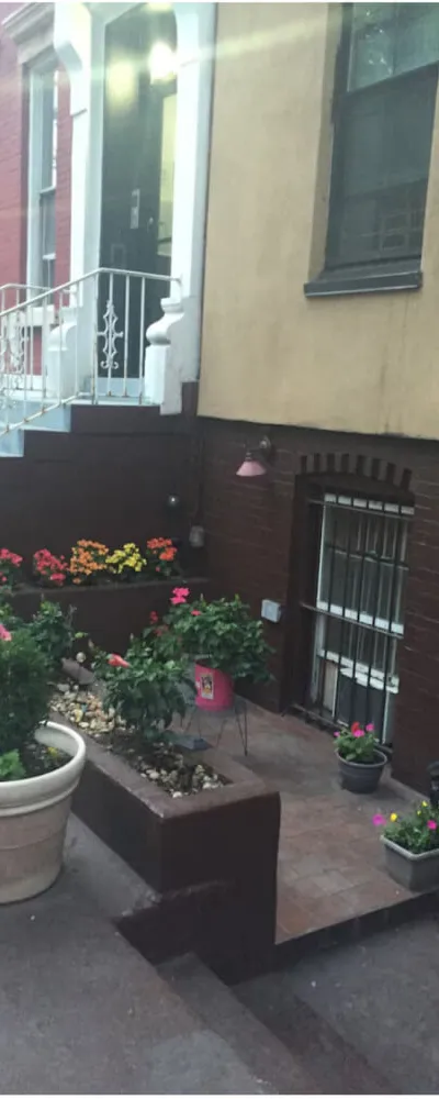 Cozy 1 bedroom Garden Level apartment