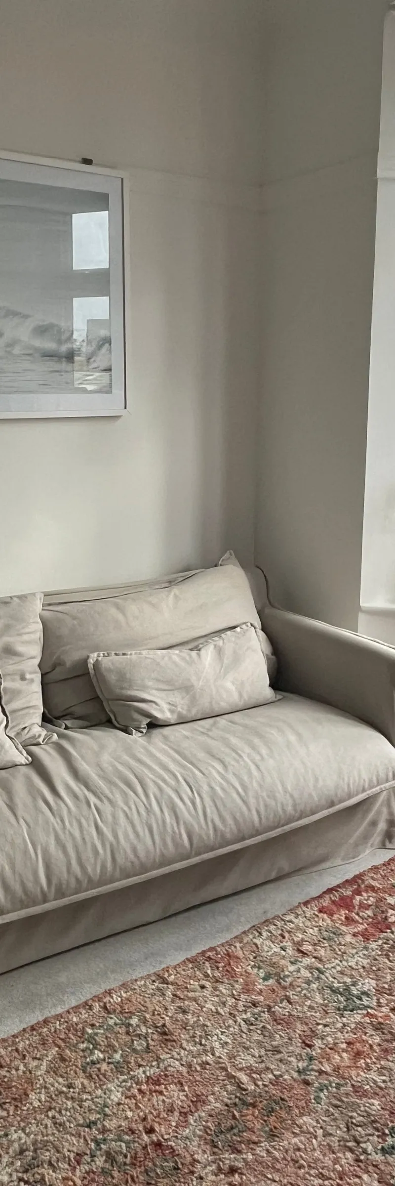 Huge room in quiet, clean 2bd apartment
