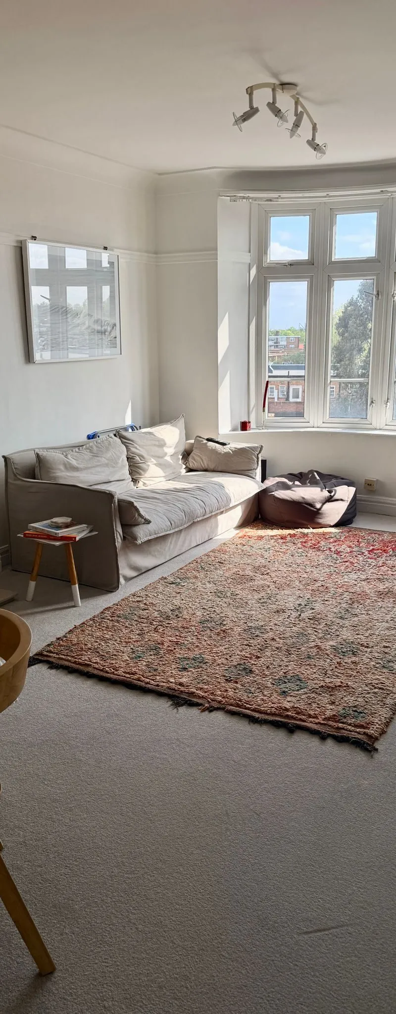 Huge room in quiet, clean 2bd apartment