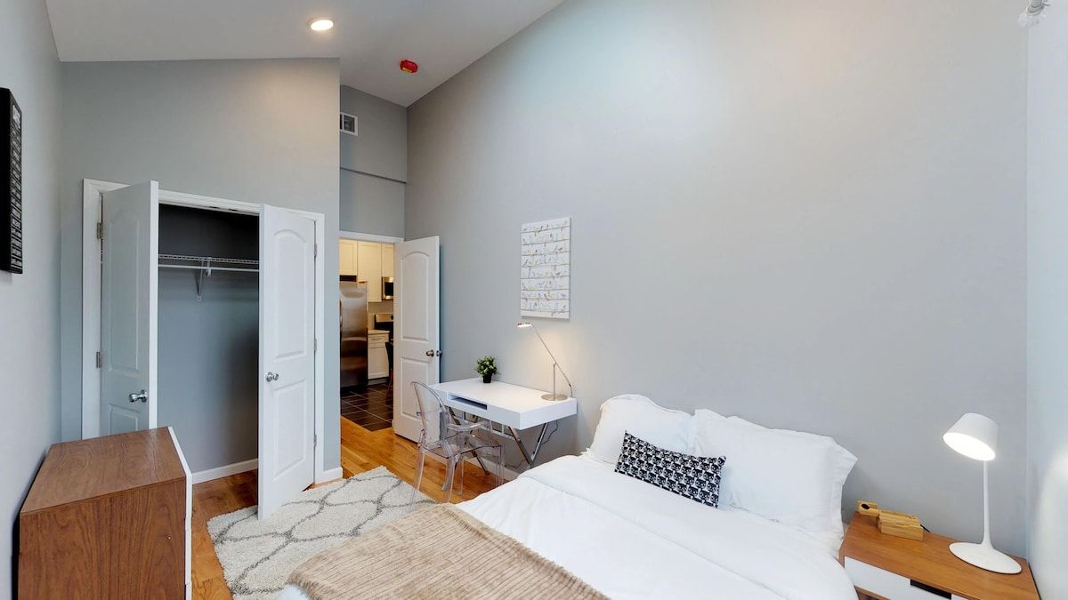 Bright & Spacious Room For Longterm Stay!