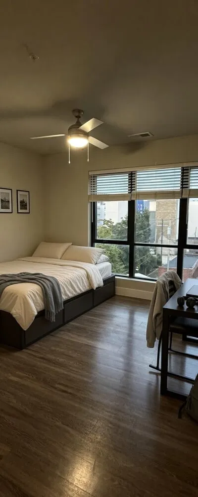 Spacious Private Bedroom & Bath on Green St (UIUC) | Fully Furnished | Bus at Doorstep