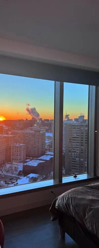 Luxury Apartment Master Bedroom – Lease Takeover / Direct Lease Transfer