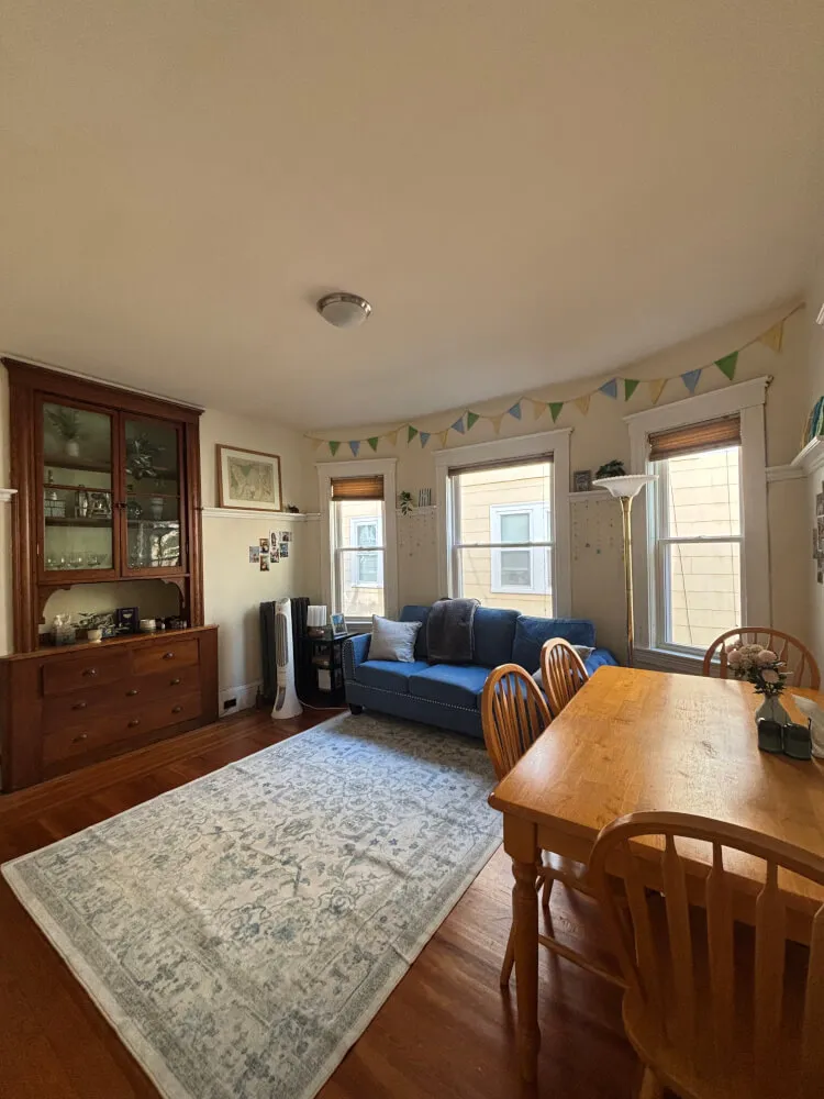 Cute Somerville Townhouse on Tufts Campus!