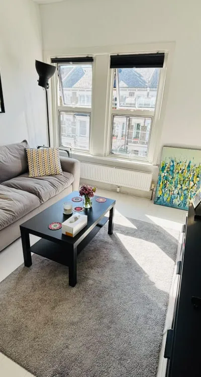 2 bedroom flat in Queen's Park - Short term let