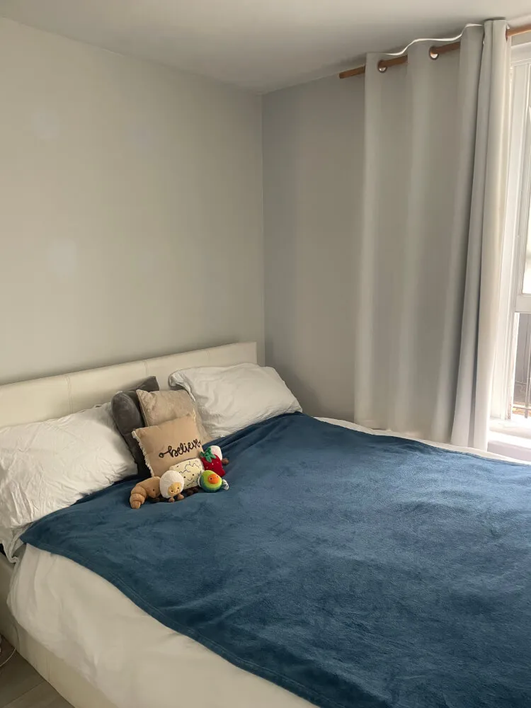 Large Room Available in Notting Hill
