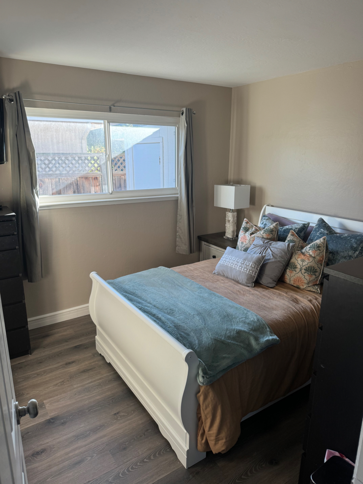 Your Active Lifestyle Home Away from Home - FEMALE TENANTS ONLY