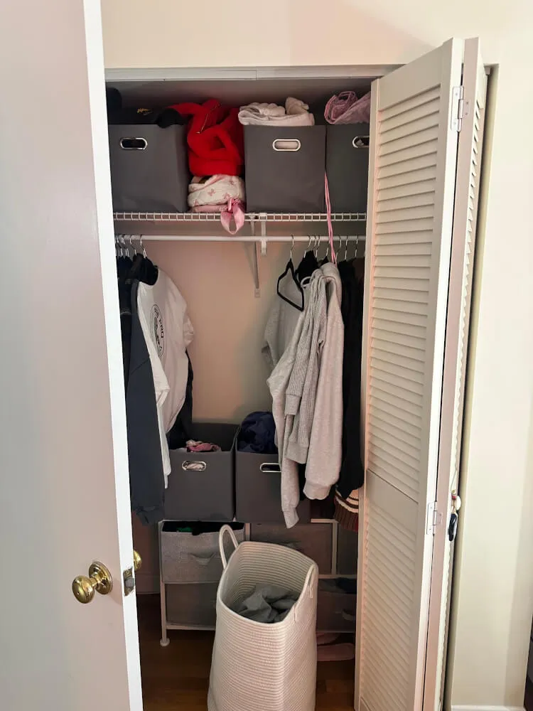 Private Room in Douglass Park Apartment