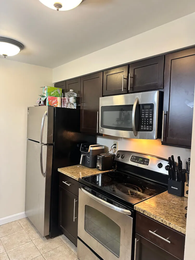 Private Room in Douglass Park Apartment