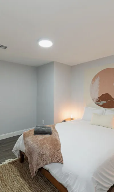 Comfortable Convenient 2 bed Apartment Near Yale!