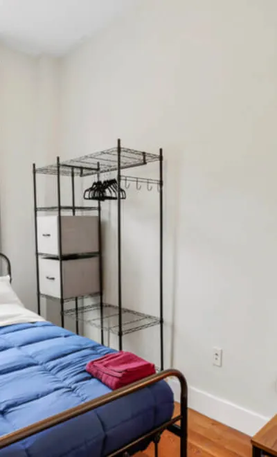 Williamsburg Private Room — Shared Bath