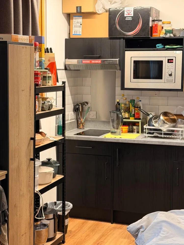 Independent 1-Bedroom Apartment at The Priory | Walking Distance to UoL!