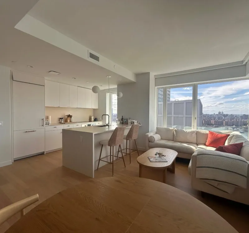 Corner 2BR Waterfront Apartment in Greenpoint
